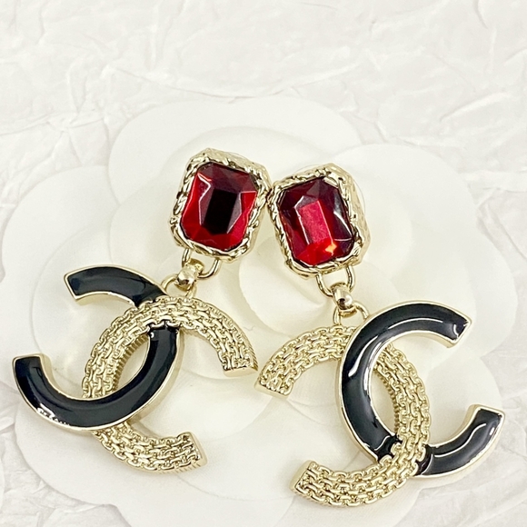 Chanel earrings - Picture 5 of 8
